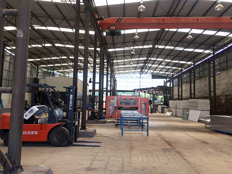 廠(chǎng)房環(huán)境